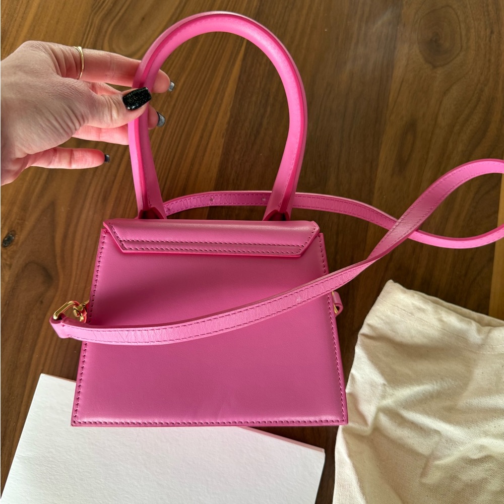 Jacquemus Medium Chiquito Bag with Shoulder Strap, hot pink - Picture 4 of 9